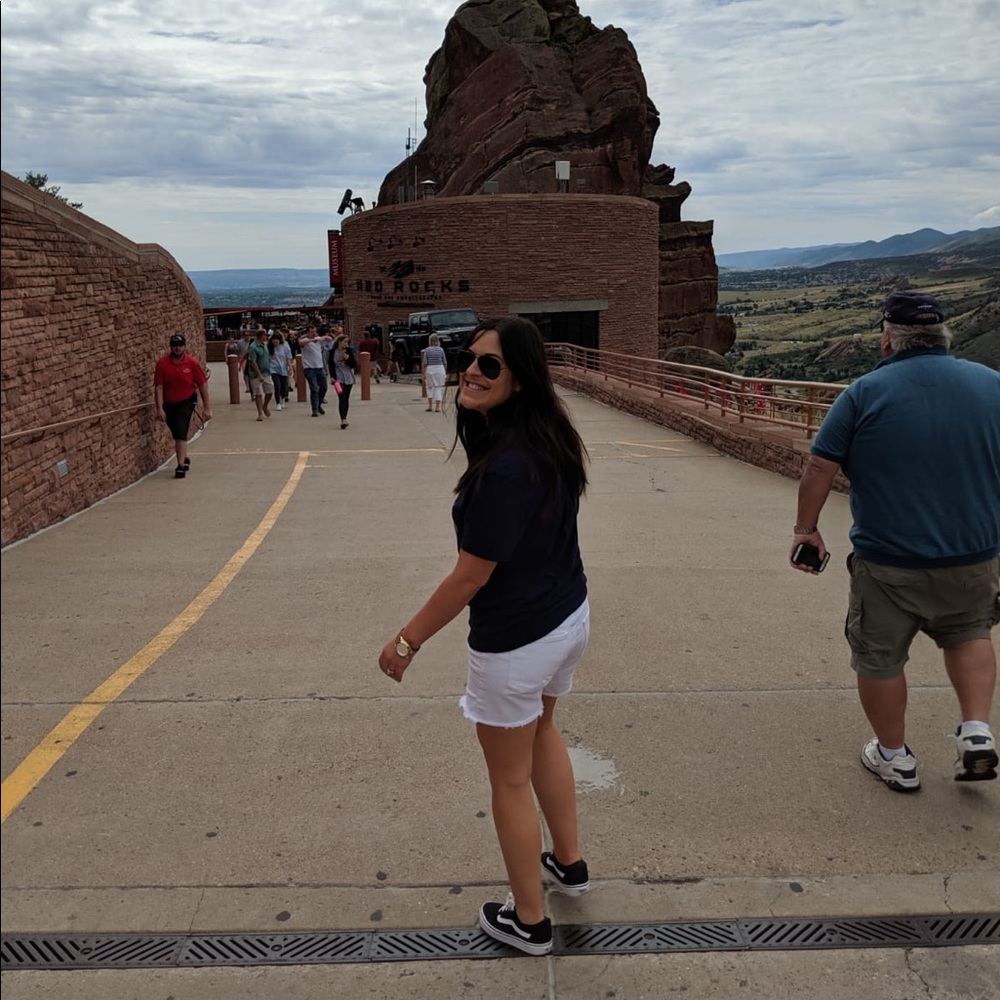 Meet your Posher, Kelli